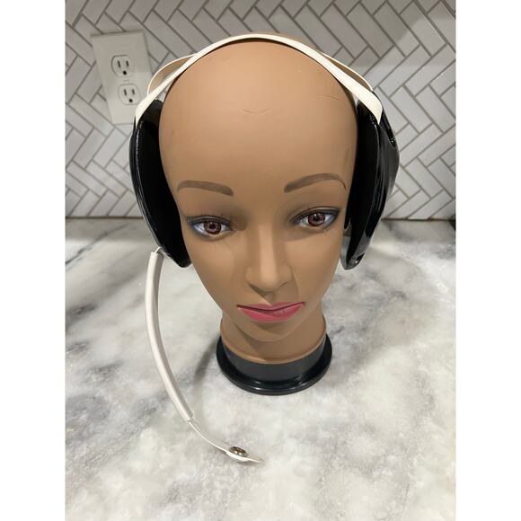 Vintage Brute Wrestling Headgear Black White Ear Guard Adjustable Chin Strap - Picture 1 of 5